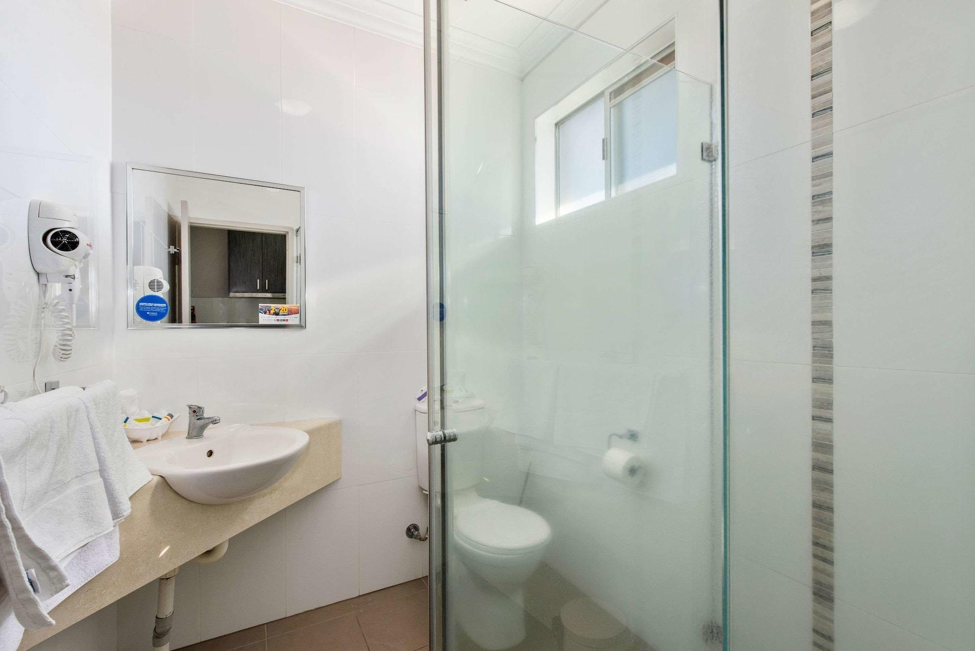 Comfort Inn Мори Екстериор снимка