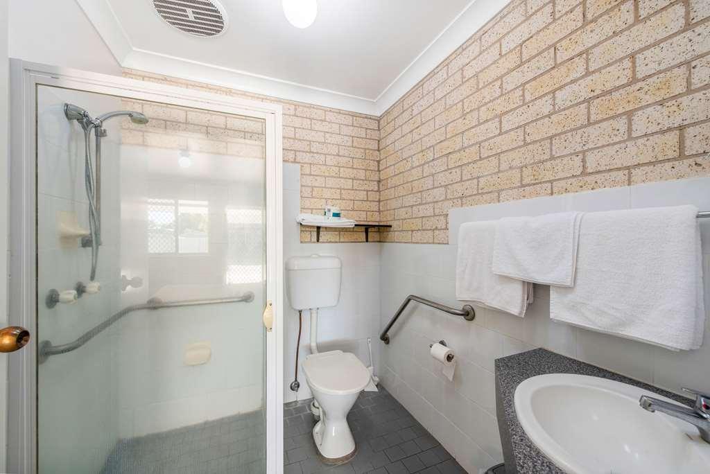 Comfort Inn Мори Екстериор снимка