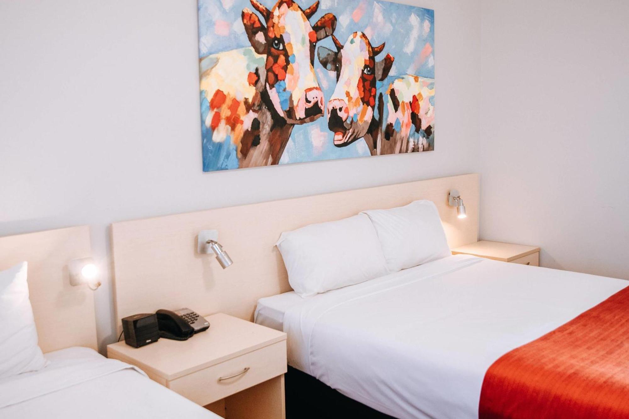 Comfort Inn Мори Екстериор снимка