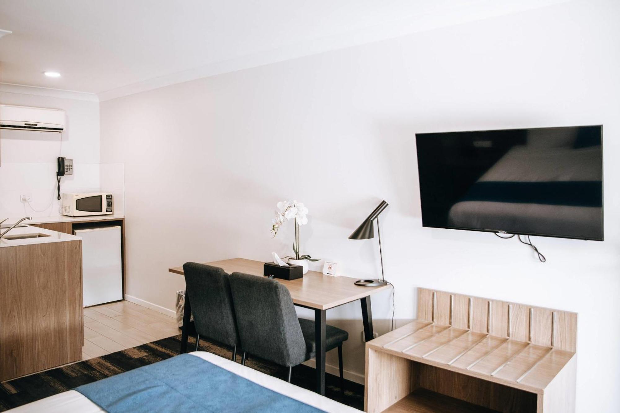 Comfort Inn Мори Екстериор снимка