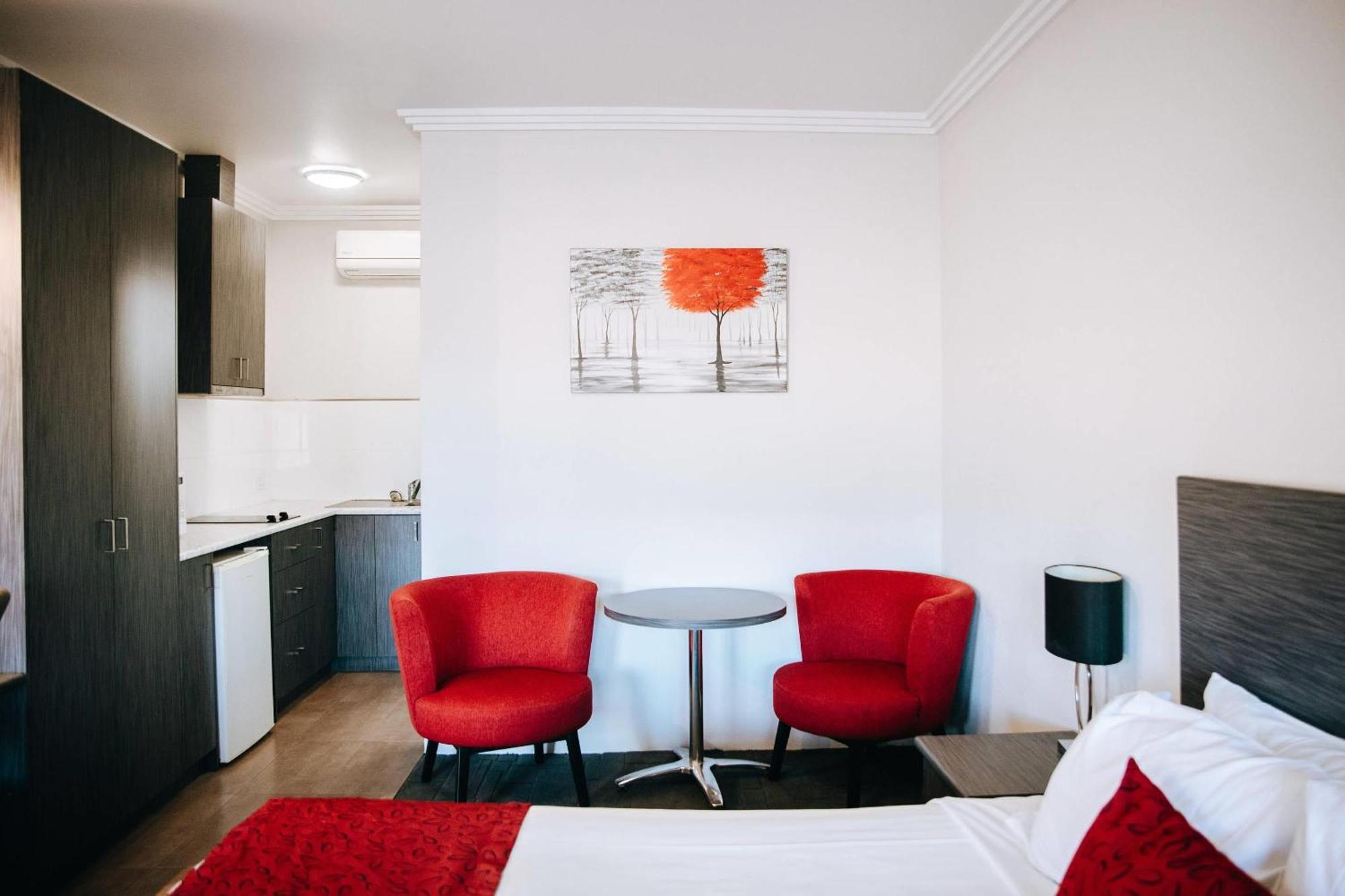 Comfort Inn Мори Екстериор снимка