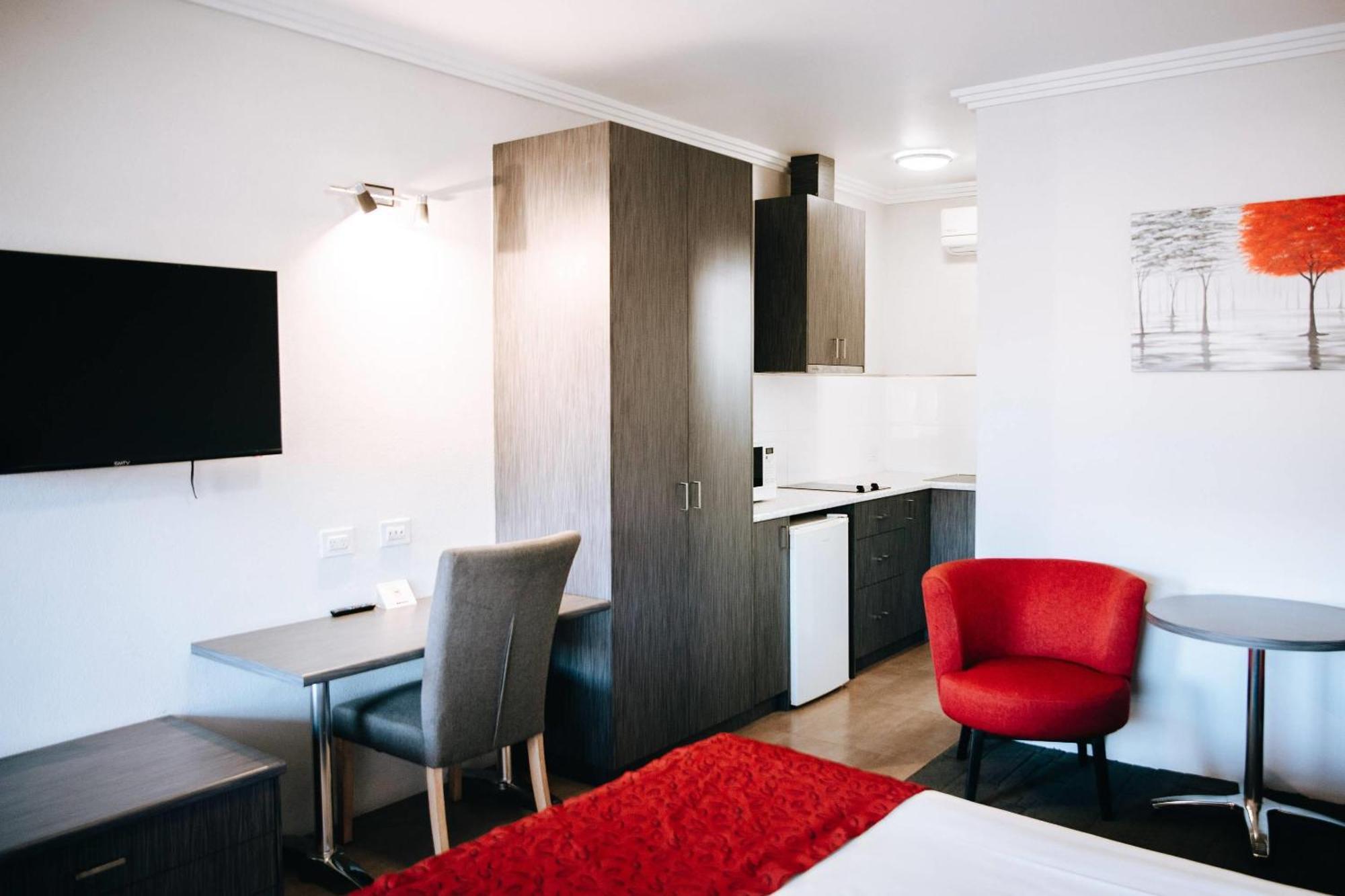 Comfort Inn Мори Екстериор снимка
