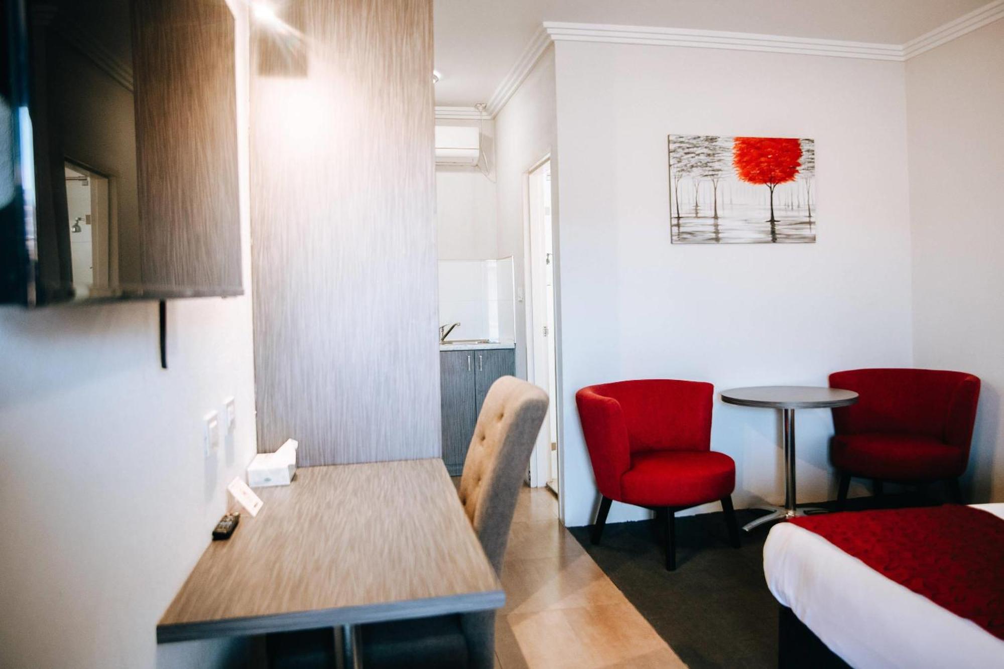 Comfort Inn Мори Екстериор снимка