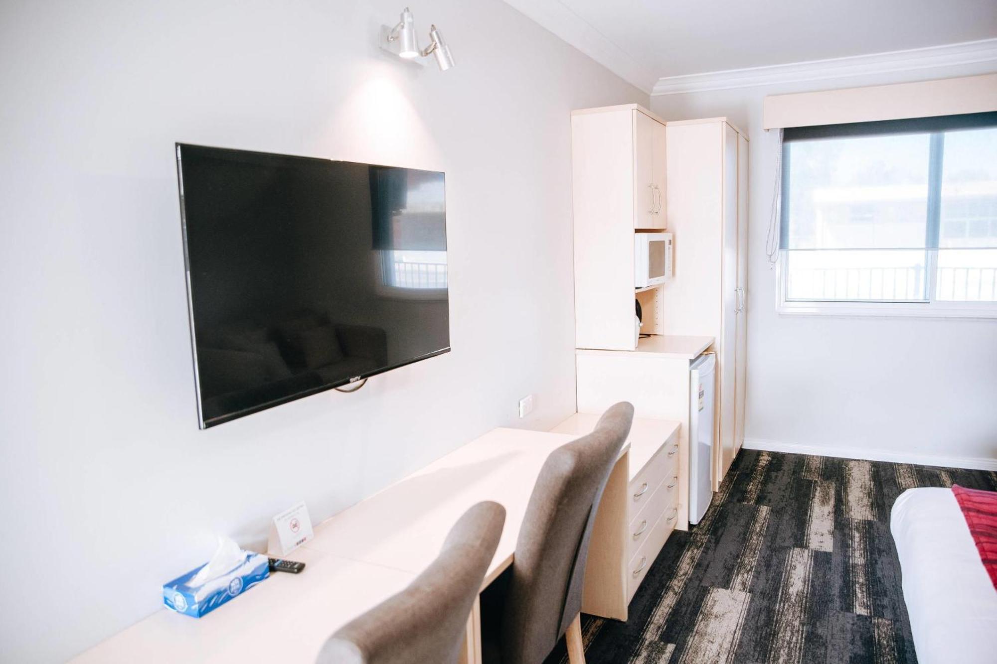 Comfort Inn Мори Екстериор снимка