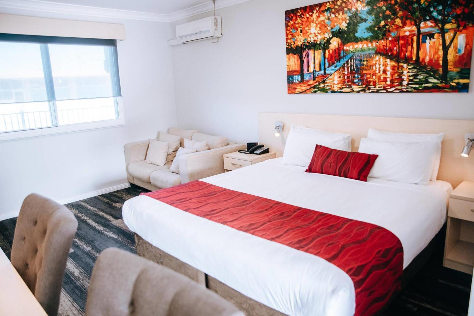 Comfort Inn Мори Екстериор снимка