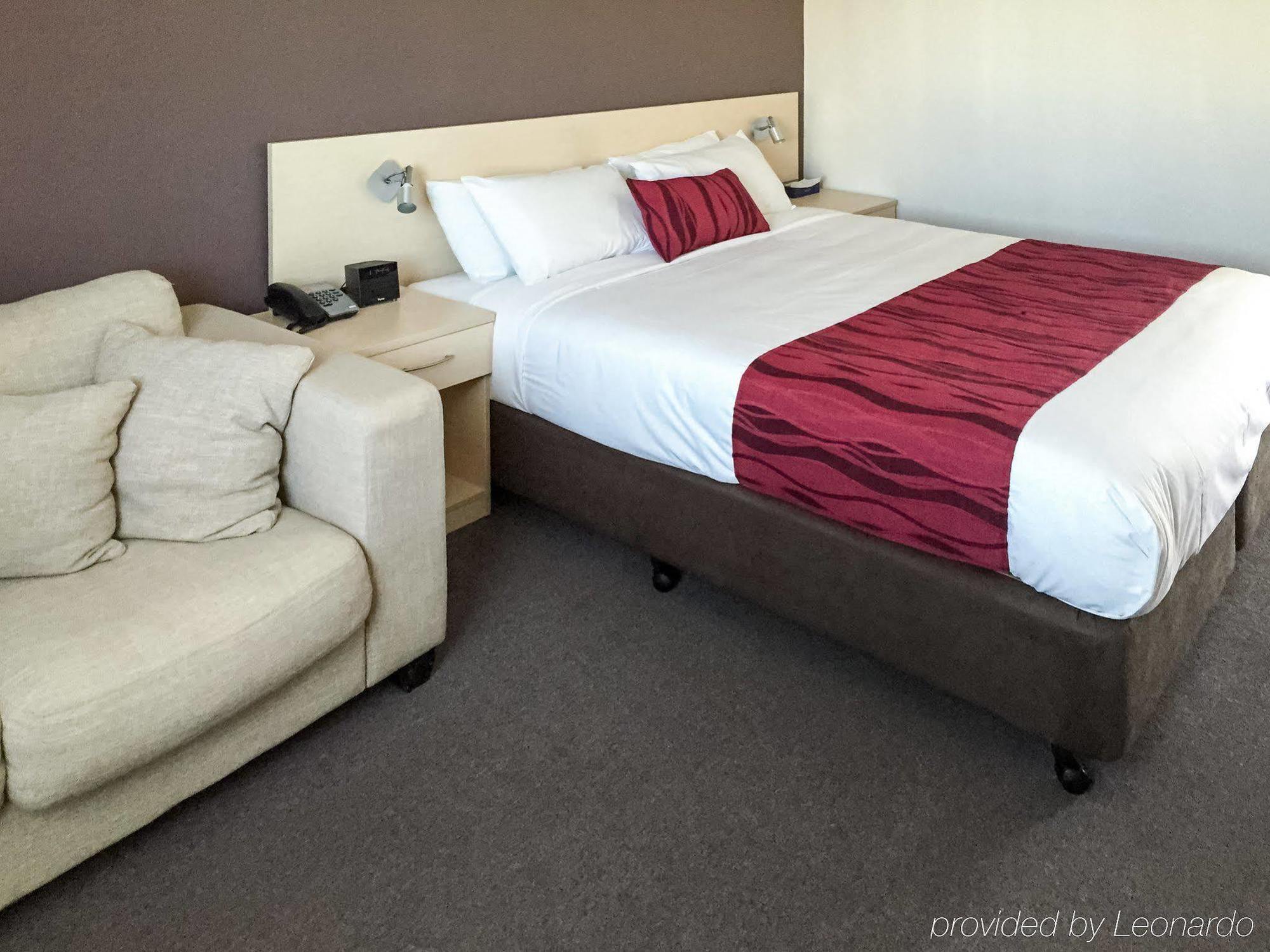 Comfort Inn Мори Екстериор снимка